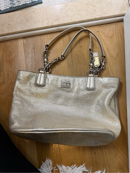 Coach Handbags - Coach Metallic Gold Leather Shoulder Tote with Chain Straps